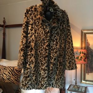 Zara 3/4 Length Leopard Coat 🐅